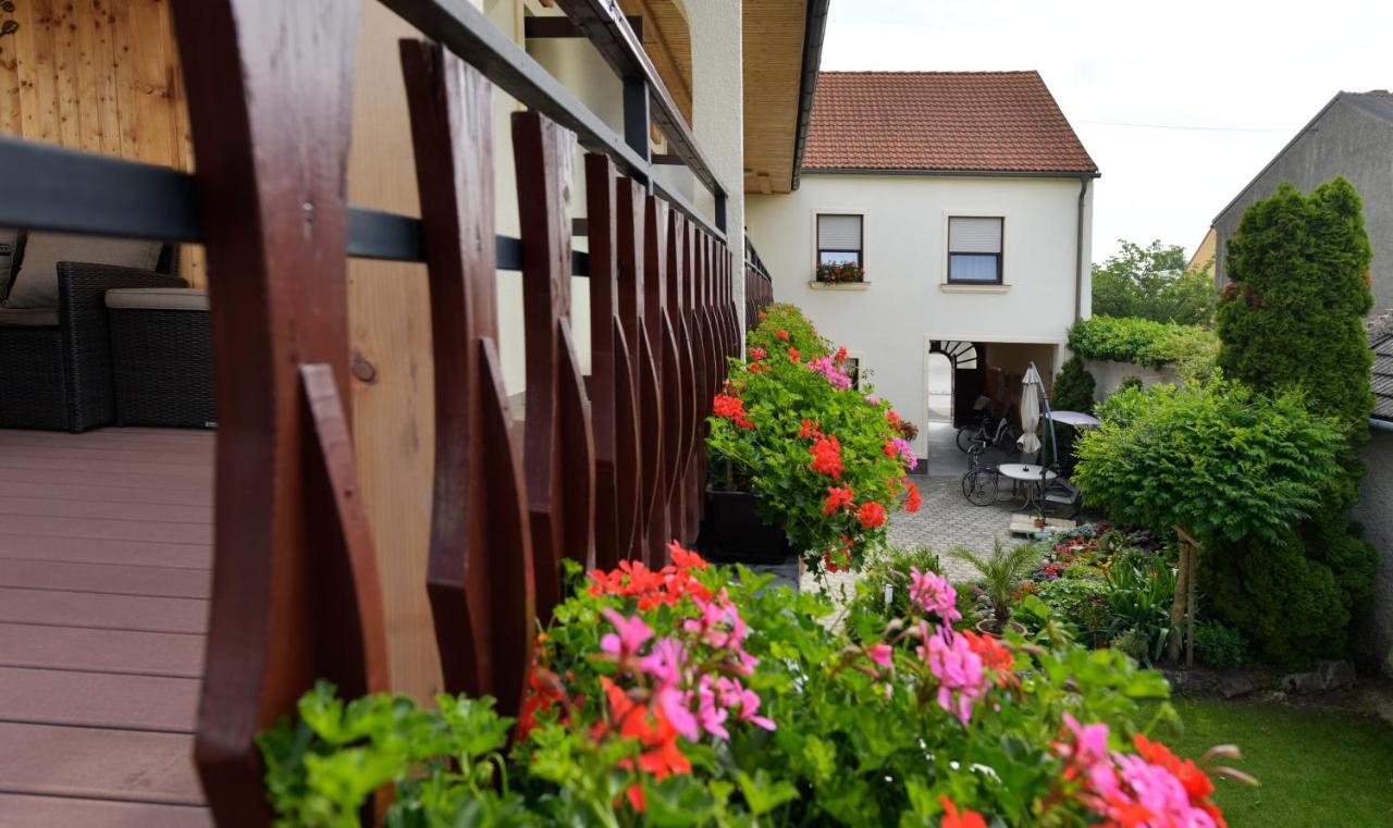 Blumenhof Wegleitner Hotel Illmic Kültér fotó
