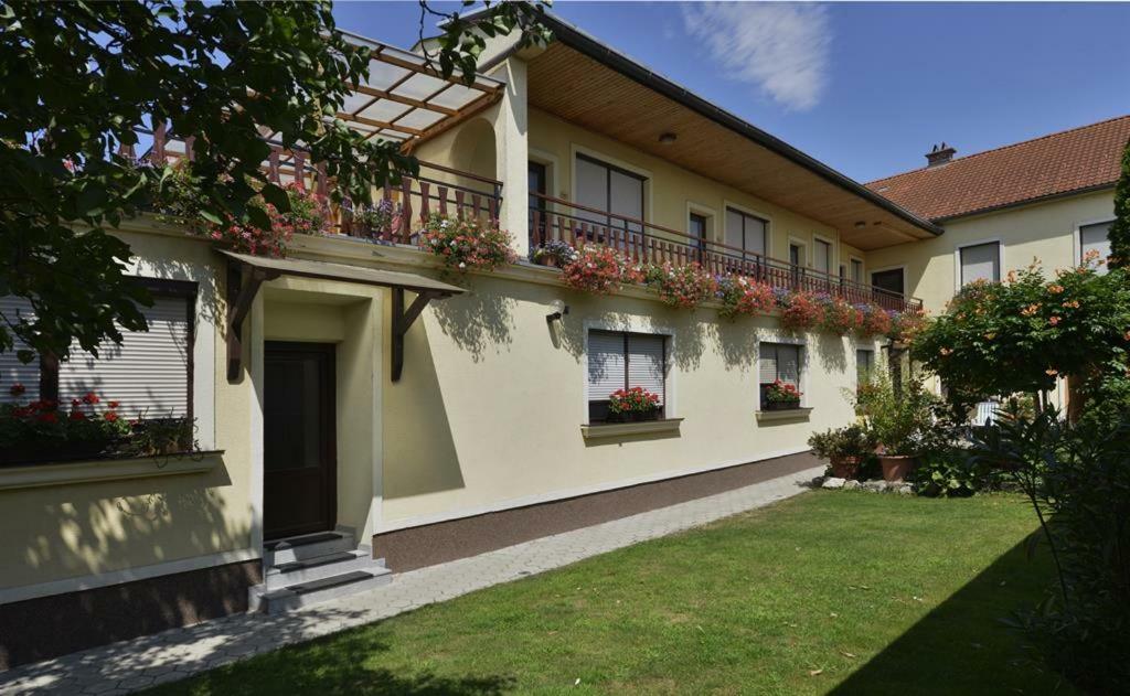 Blumenhof Wegleitner Hotel Illmic Kültér fotó